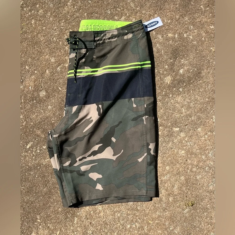 🆕 Old Navy Camouflage Men’s Swim Board‎ Shorts
